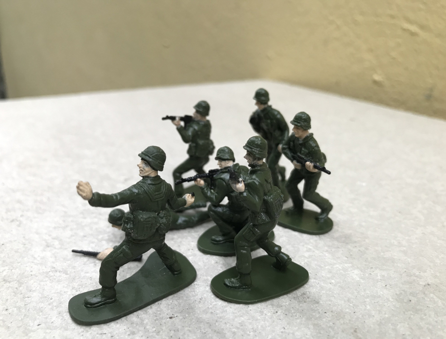 Mô hình Nhân vật tiểu đội lính tỷ lệ 1:43