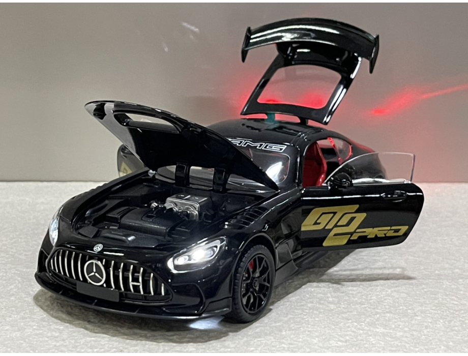 ​Mô hình ô tô MERCEDES AMG GT2PRO tỷ lệ 1:24