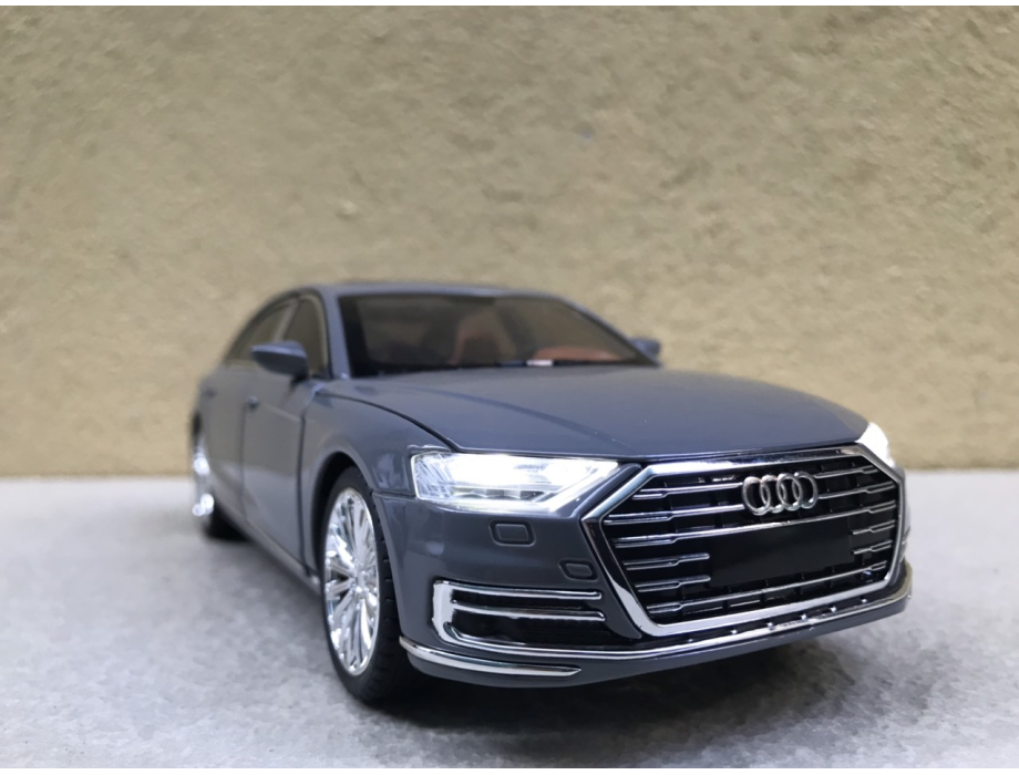 Mô hình ô tô xe Audi A8 2024 tỷ lệ 1:24