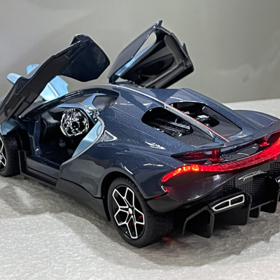​Mô hình xe Bugatti Tourbillon tỷ lệ 1:24