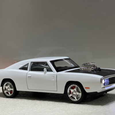 ​Mô hình xe Dodge Charger R/T Fast & Furious tỷ lệ 1:24
