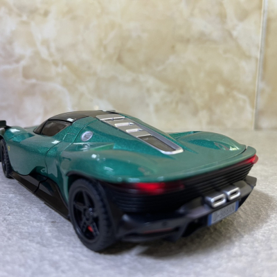 ​Mô hình xe Ferrari Daytona SP3 tỷ lệ 1:32