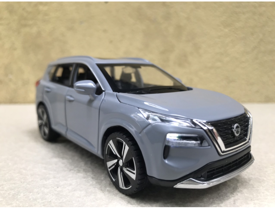 Mô hình xe NISSAN Xtrail 2023 tỷ lệ 1:32