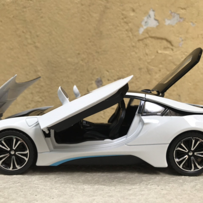 Mô hình xe ô tô BMW I8 tỷ lệ 1:24