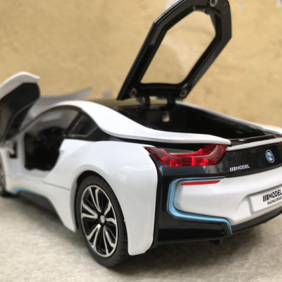 Mô hình xe ô tô BMW I8 tỷ lệ 1:24
