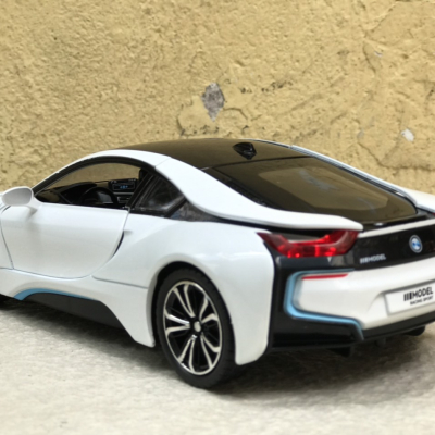 Mô hình xe ô tô BMW I8 tỷ lệ 1:24