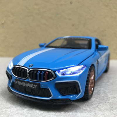 Mô hình xe ô tô BMW M8 tỷ lệ 1:32