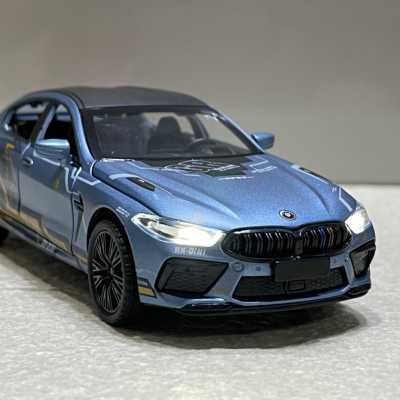 Mô hình xe ô tô BMW M8 tỷ lệ 1:32