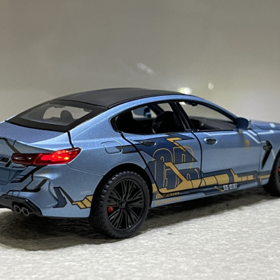 Mô hình xe ô tô BMW M8 tỷ lệ 1:32