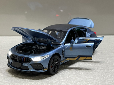 Mô hình xe ô tô BMW M8 tỷ lệ 1:32