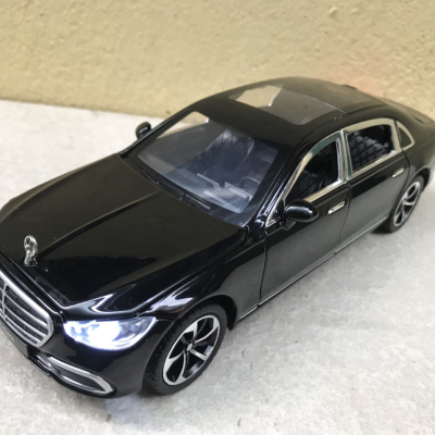 Mô hình xe ô tô Mercedes-Benz S400 2022 tỷ lệ 1:24