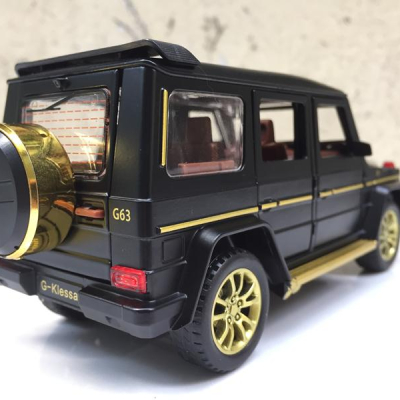 Mô hình xe ô tô Mercedes G63 Klessa tỷ lệ 1:32