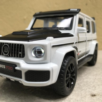 Mô hình xe ô tô Mercedes G700 BRABUS  tỷ lệ 1:32
