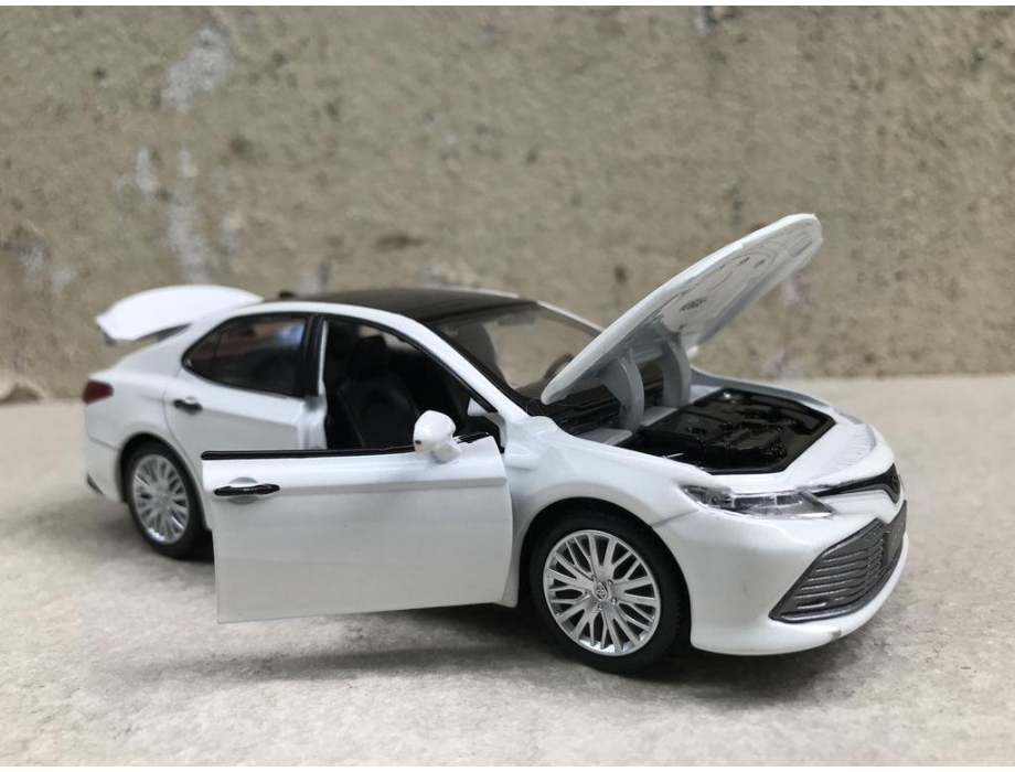 Mô hình xe ô tô TOYOTA CAMRY 2020 tỷ lệ 1:32 Mô hình xe ô tô TOYOTA CAMRY 2020 tỷ lệ 1:32