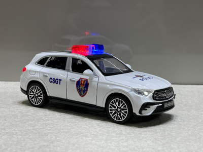 ​Mô hình xe Police Mercedes GLC-400 Dẫn đoàn CSGT tỷ lệ 1:32