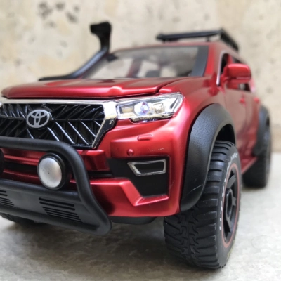 Mô hình xe TOYOTA landCruiser Prado Offroad  tỷ lệ 1:24