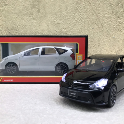 Mô hình xe TOYOTA Prius Alpha Hybrid tỷ lệ 1:32