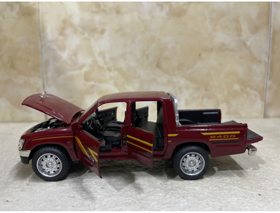Mô hình xe Toyota Hilux Mughty tỷ lệ 1:32 Mô hình xe Toyota Hilux Mughty tỷ lệ 1:32