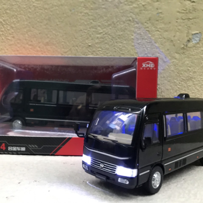 Mô hình xe Khách TOYOTA COASTER tỷ lệ 1:24 