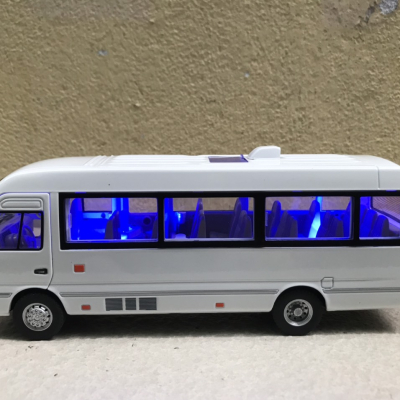 Mô hình xe Khách TOYOTA COASTER tỷ lệ 1:24 
