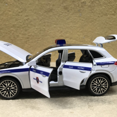 Mô hình xe Mercedes GLC Police CSGT  tỷ lệ 1:32