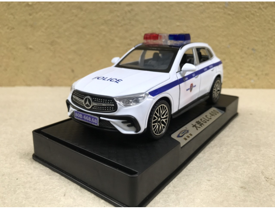 Mô hình xe Mercedes GLC Police CSGT tỷ lệ 1:32 Mô hình xe Mercedes GLC Police CSGT tỷ lệ 1:32