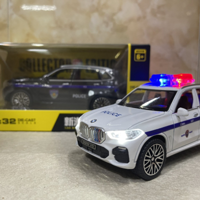 ​Mô hình xe Police CSGT-VN BMW X5 tỷ lệ 1:32