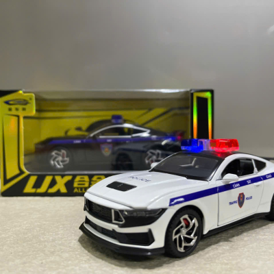 ​Mô hình xe Police Ford Mustang  CSGT 2026 tỷ lệ 1:32