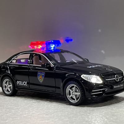​Mô hình xe Police Mercedes C260L-CSGT tỷ lệ 1:32