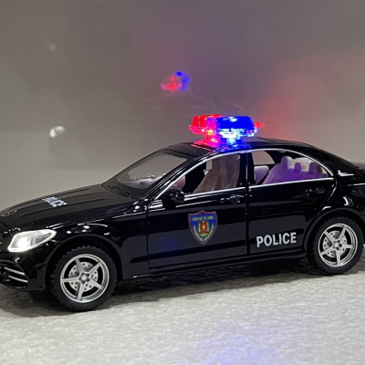 ​Mô hình xe Police Mercedes C260L-CSGT tỷ lệ 1:32