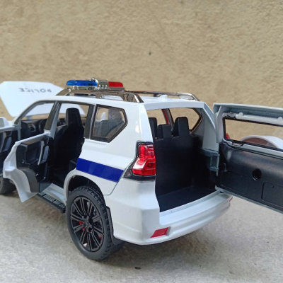 ​Mô hình xe Police Toyota Prado landCruiser CSGT tỷ lệ 1:24