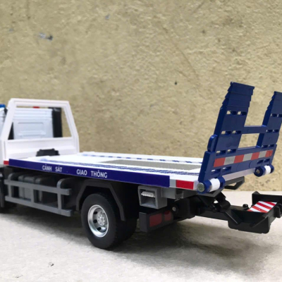 ​Mô hình xe tải thớt Cứu hộ CSGT tỷ lệ 1:24