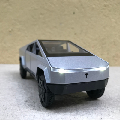 ​Mô hình xe bán tải Tesla Cybertruck 2023 tỷ lệ 1:32