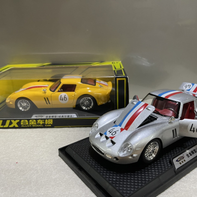 ​Mô hình xe Ferrari 250 GTO tỷ lệ 1:24 Kim loại 20CM