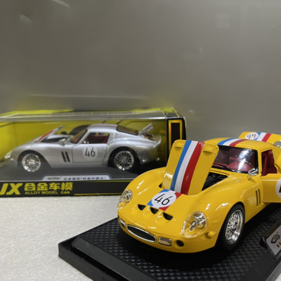​Mô hình xe Ferrari 250 GTO tỷ lệ 1:24 Kim loại 20CM