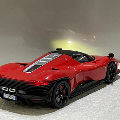​Mô hình xe Ferrari Daytona SP3 tỷ lệ 1:22
