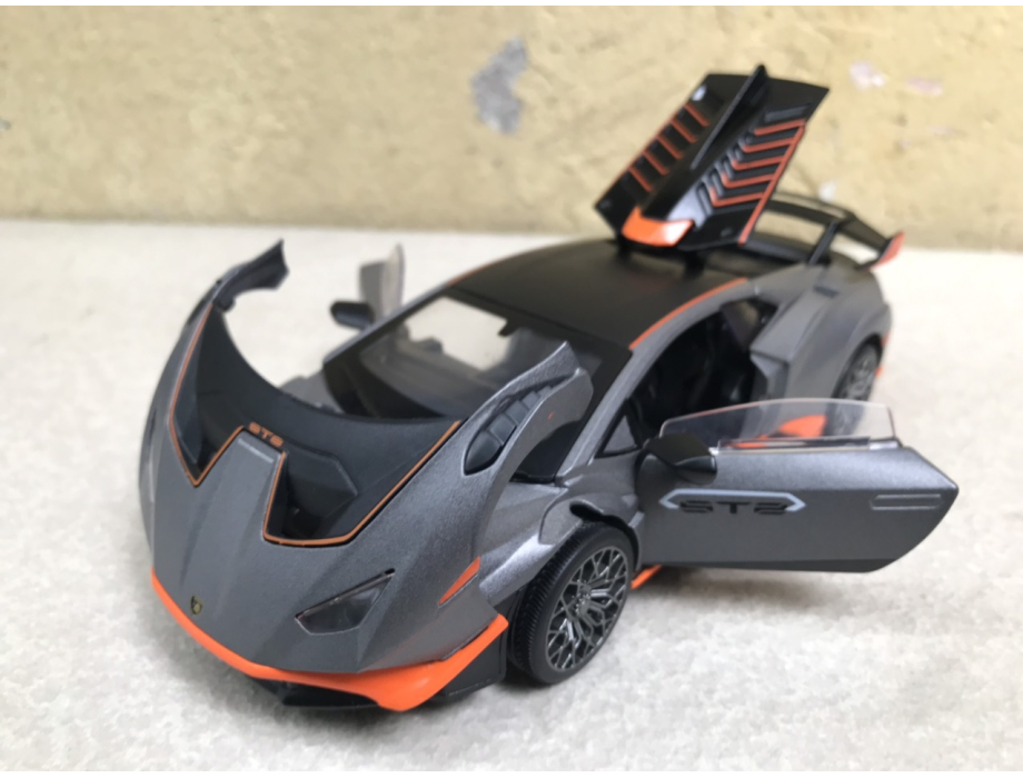Mô hình xe Lamborghini Rambo Huracan STO tỷ lệ 1:32 Mô hình xe Lamborghini Rambo Huracan STO tỷ lệ 1:32