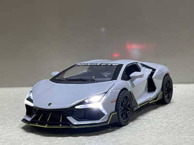 ​Mô hình xe ô tô Lamborghini Revuelto tỷ lệ 1:32