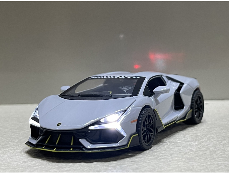 ​Mô hình xe ô tô Lamborghini Revuelto tỷ lệ 1:32