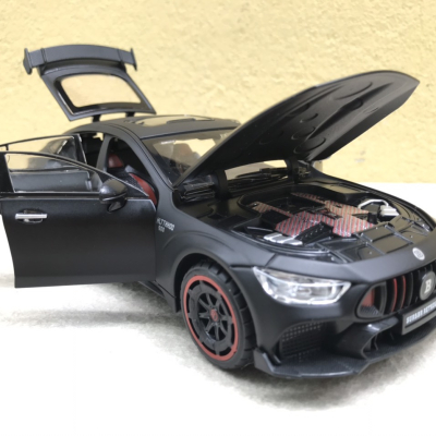 Mô hình xe ô tô Mercedes- AMG ROCKET 900  tỷ lệ 1:24