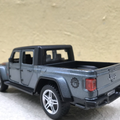 Mô hình xe PICKUP Jeep Robicon 2022 tỷ lệ 1:32