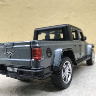Mô hình xe PICKUP Jeep Robicon 2022 tỷ lệ 1:32