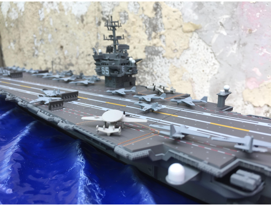 Mô hình quân sự Tàu Sân bay ENTERPRISE CVN-65 tỷ lệ 1:700
