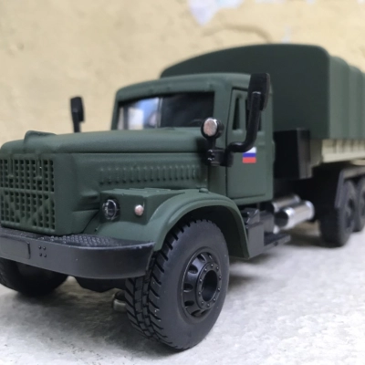Mô hình xe Quân sự Gaz 3308 Thùng mui tỷ lệ 1:36
