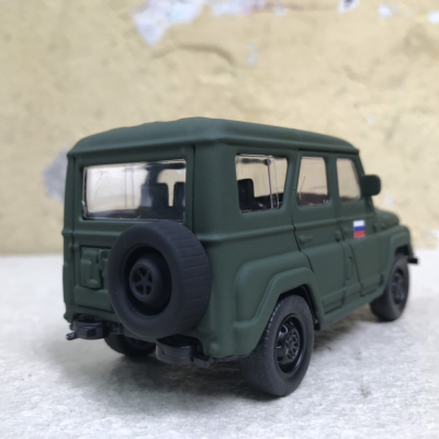Mô hình xe Quân sự UAZ-469 Nga  tỷ lệ 1:36