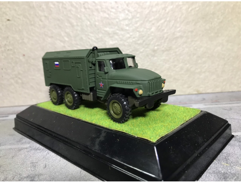 Mô hình xe quân sự Ural 4320 rada tỷ lệ 1:72