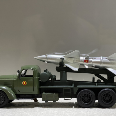 ​Mô hình xe Quân sự ZIS-150 tháp tên lữa SA-2 tỷ lệ 1:36