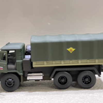 ​Mô hình xe Tải Quân sự Gaz-66 tỷ lệ 1:36