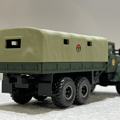 ​Mô hình xe Tải Quân sự Kraz-260B tỷ lệ 1:72 đã sơn hoàn thành