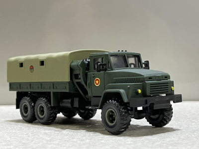​Mô hình xe Tải Quân sự Kraz-260B tỷ lệ 1:72 đã sơn hoàn thành